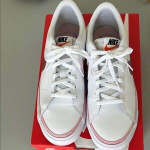 Nike court legacy. Boys size 7. Women’s 8.5. White/pink